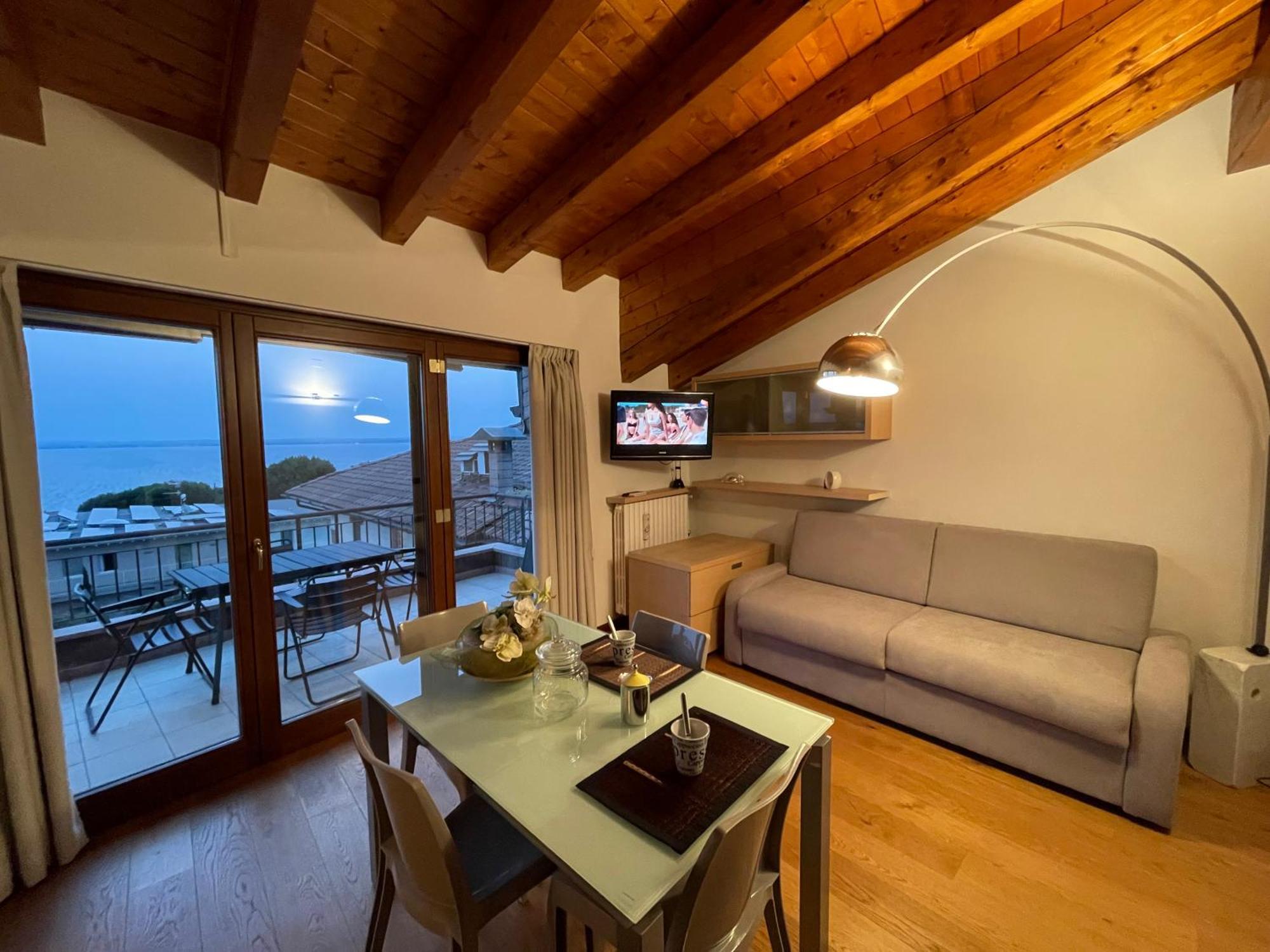 Villa Maria Apartments Moniga del Garda المظهر الخارجي الصورة